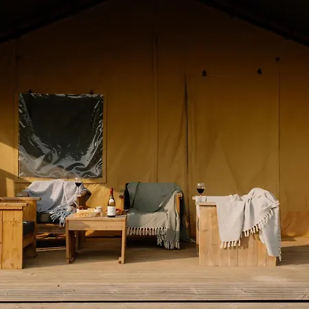 Butterfly Riverdale Yorkshire 럭셔리텐트